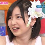 AKB48の岩田華怜さんの前歯の画像（ビーバー歯）