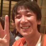 東京03・飯塚悟志さんの前歯の画像（矮小歯）