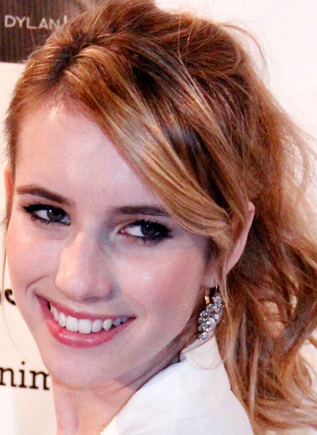 Emma Roberts teeth